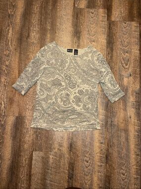 New York & Company Cream Top with Gray Paisley Print - 3/4 Sleeve